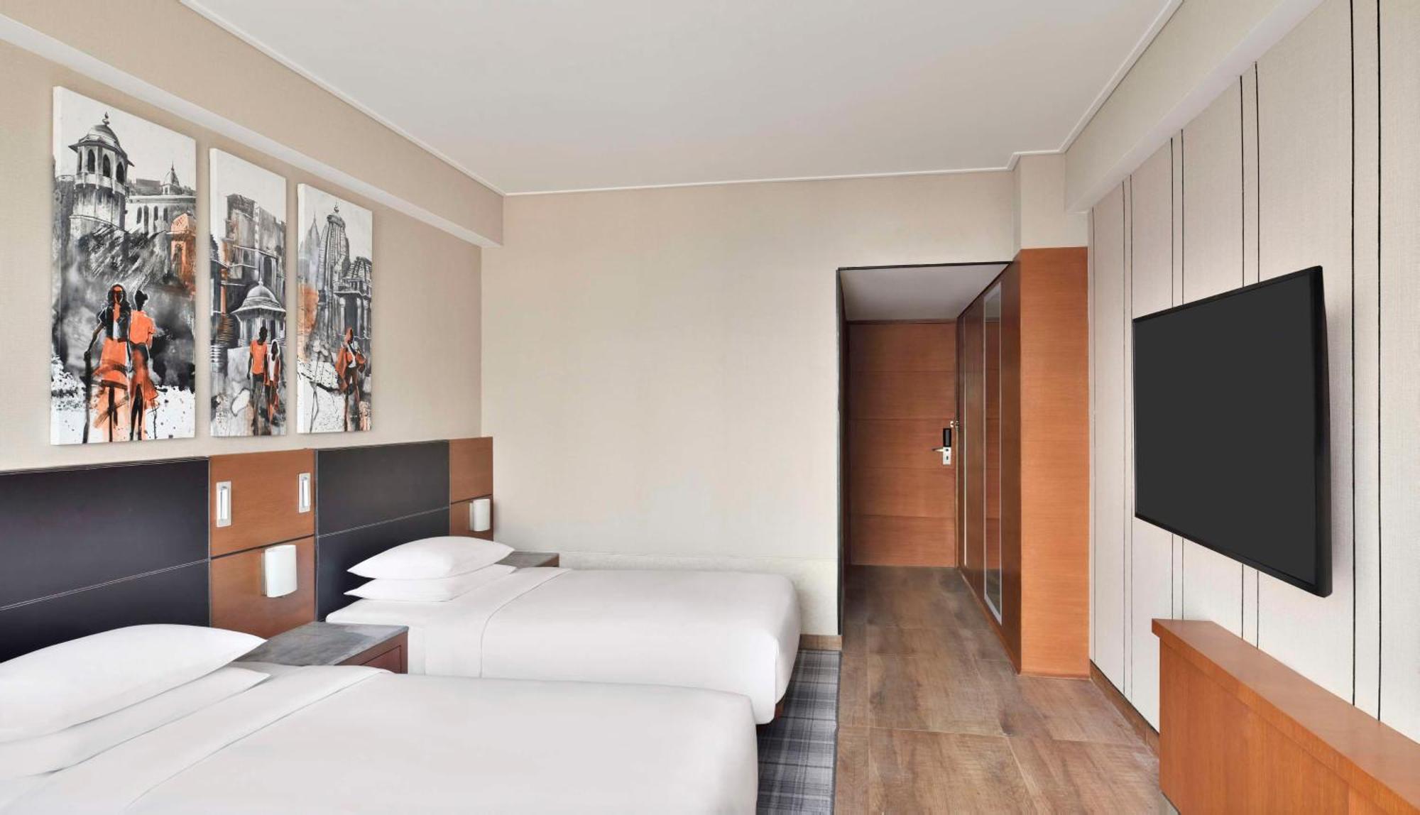 Hotel Hyatt Centric Janakpuri Nueva Delhi Exterior foto A typical room at the hotel